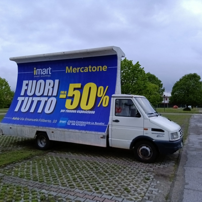 Camion Vela Adria
