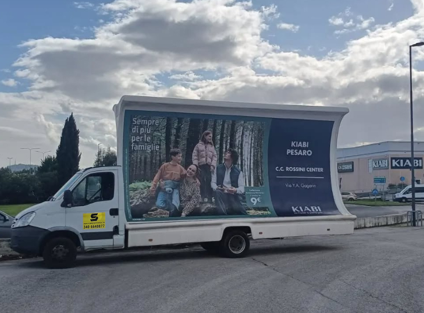 Camion Vela Itinerante a Pesaro